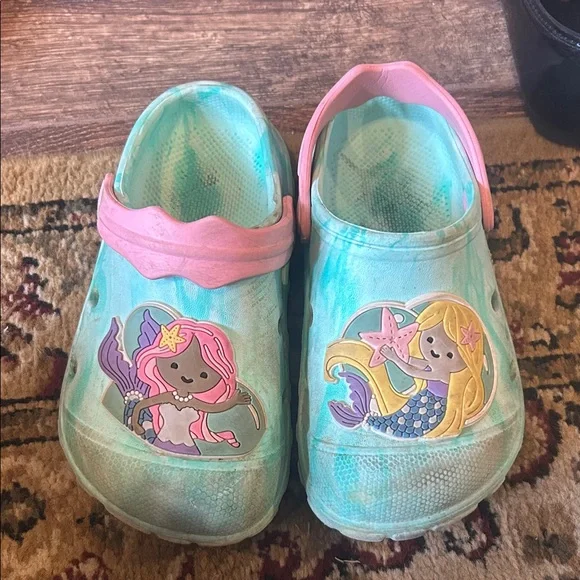 Lot of Girls Size 10 shoes - Picture 3 of 12